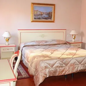 2* Pensionat Holidays
